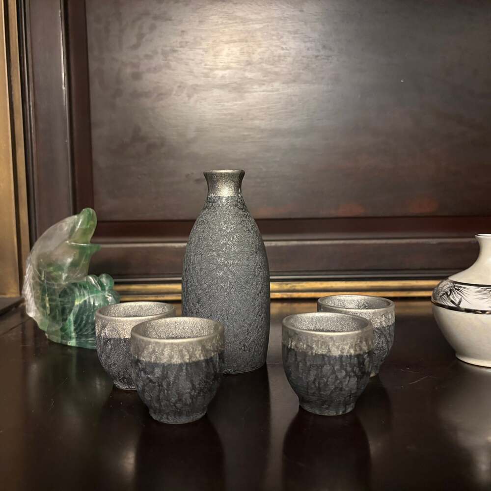 Arita Yaki Ware Sake Bottle Cup Set of 5 Guinomi Katakuchi